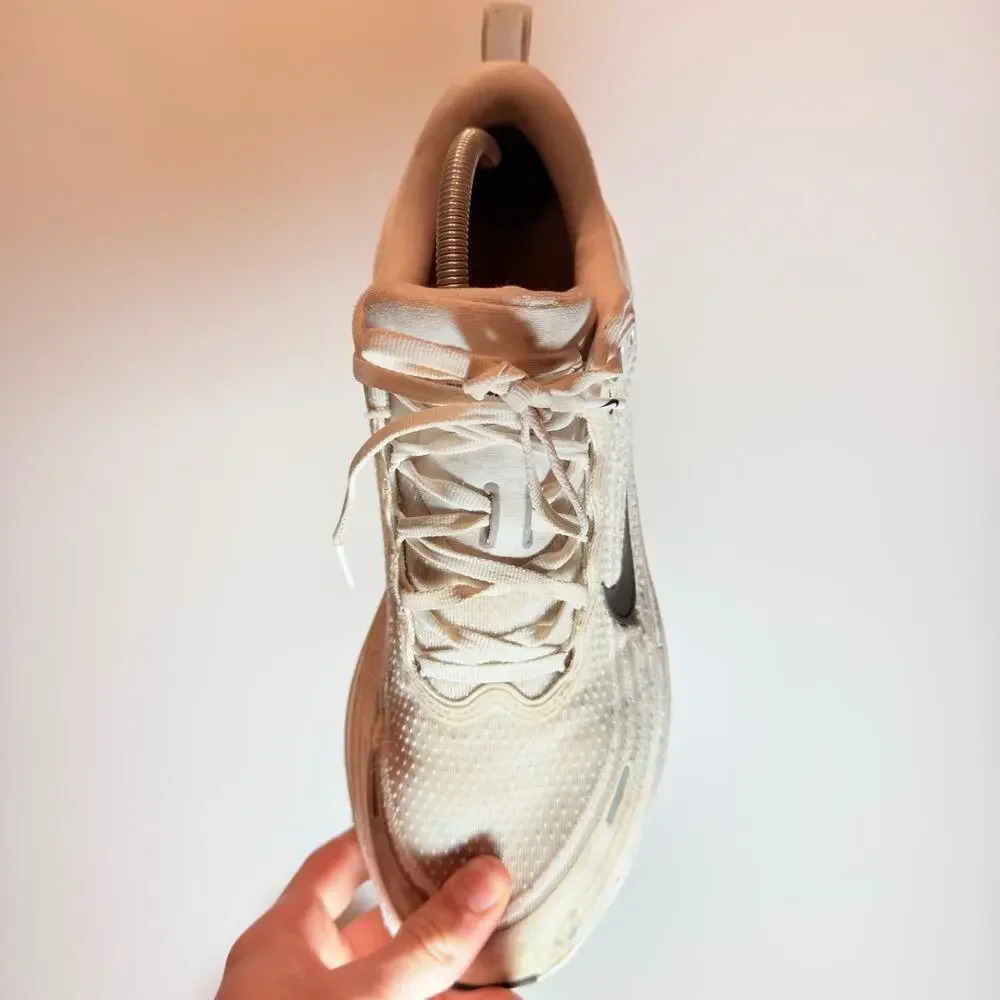Nike Vomero Plus ZoomX Mens Road Running Shoes White Vast Grey Size 9.5 Sneaker